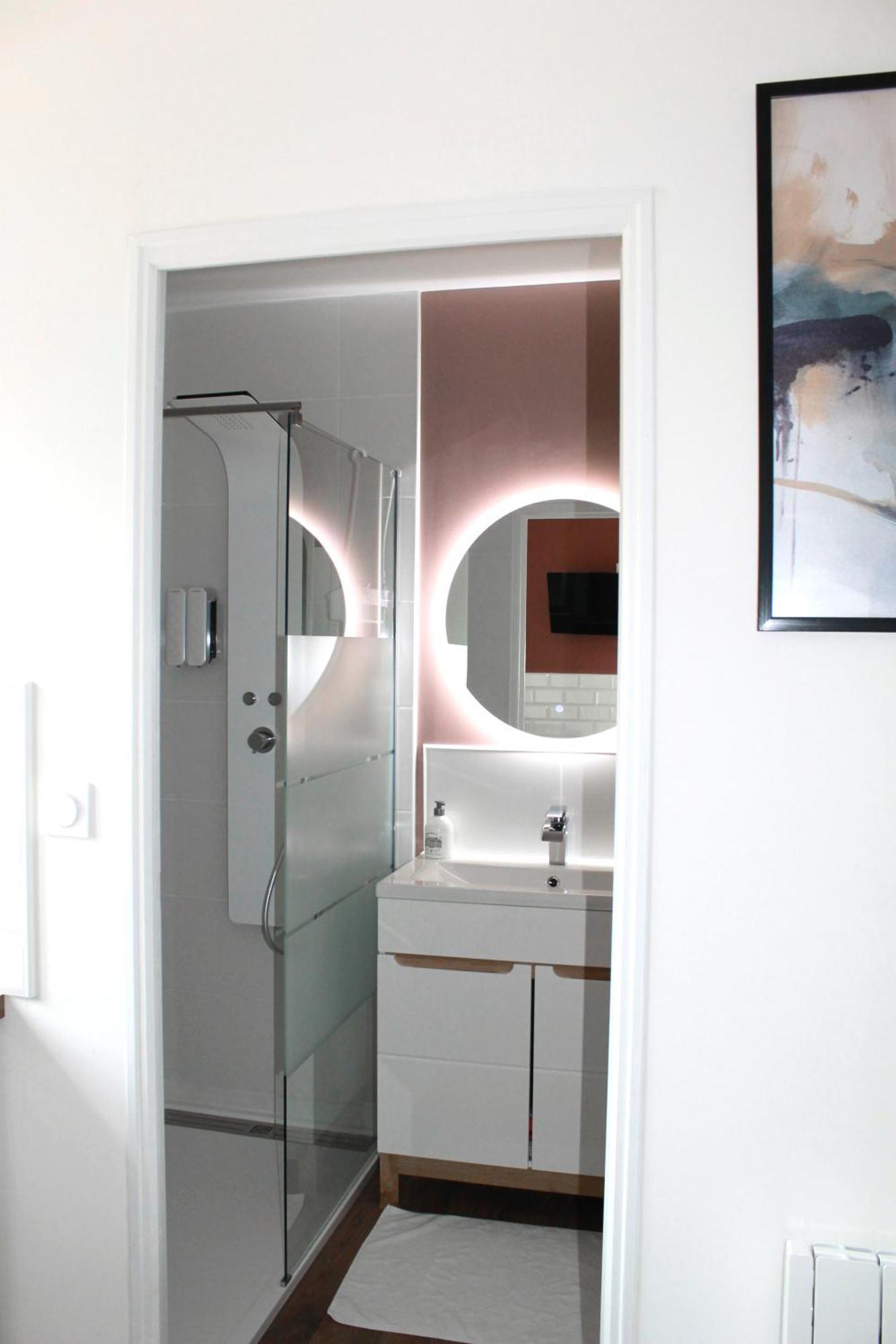 L'Equinoxe - Parking Prive - Zapart'Hotels Malesherbes ภายนอก รูปภาพ