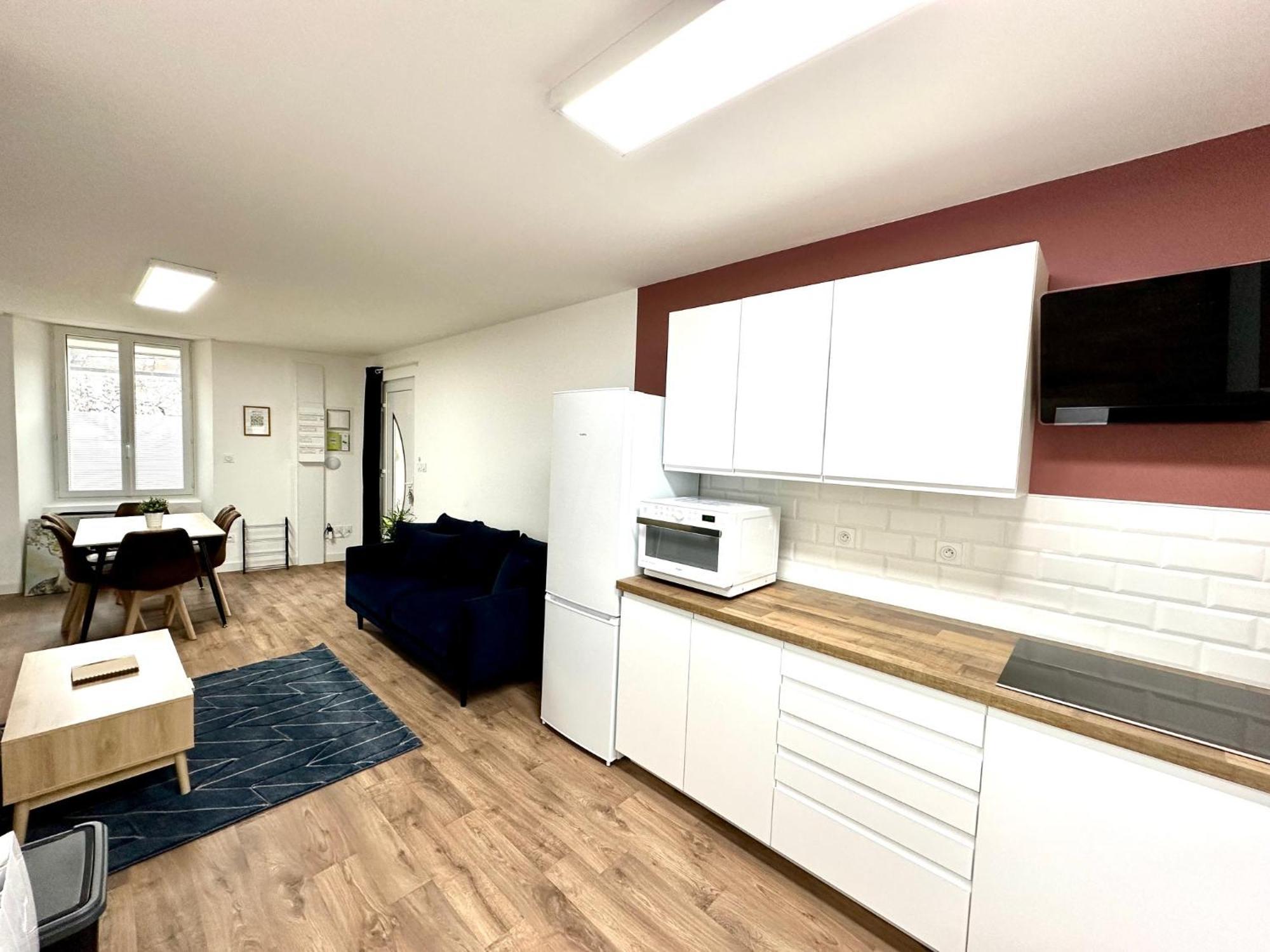L'Equinoxe - Parking Prive - Zapart'Hotels Malesherbes ภายนอก รูปภาพ